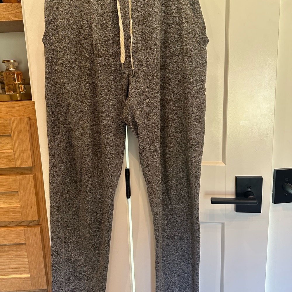 Vuori Heather Gray Joggers